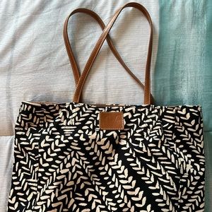 Sseko Kawa tote bag.